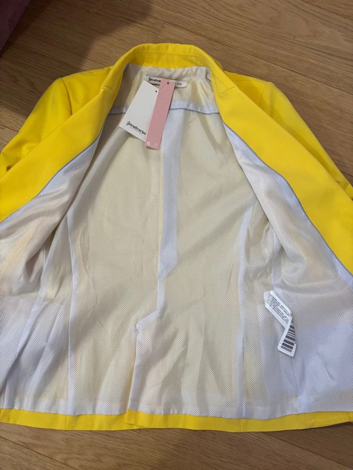 Neuve - Veste jaune Stradivarius taille S - photo numéro 5
