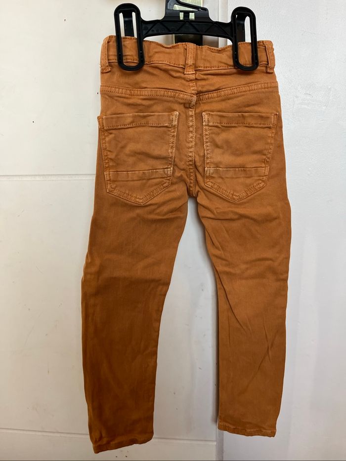 Pantalon Kiabi jaune moutarde - photo numéro 3