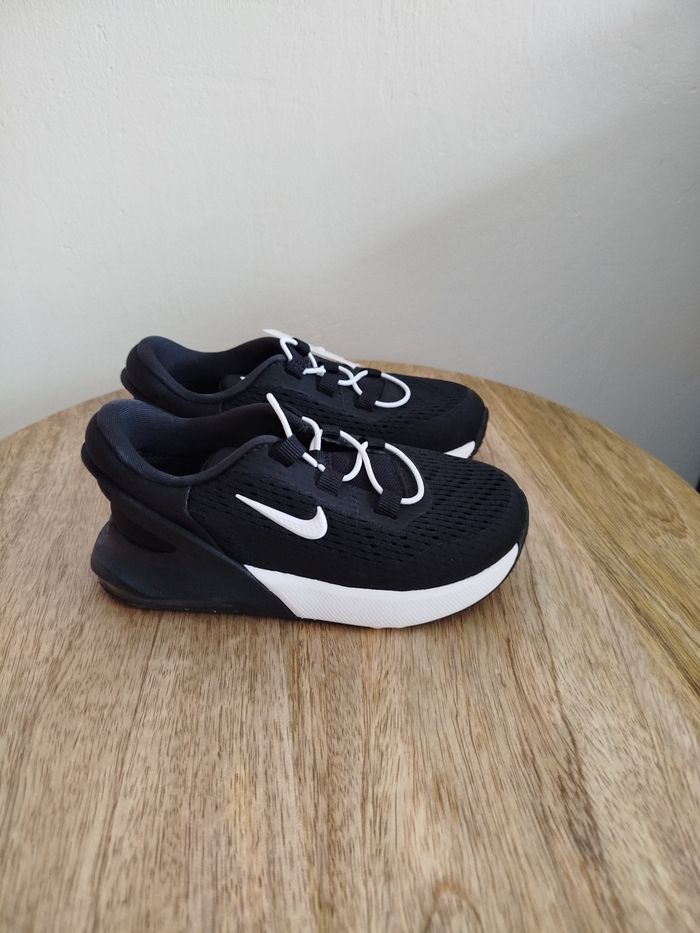 Baskets Nike T 26 - photo numéro 5