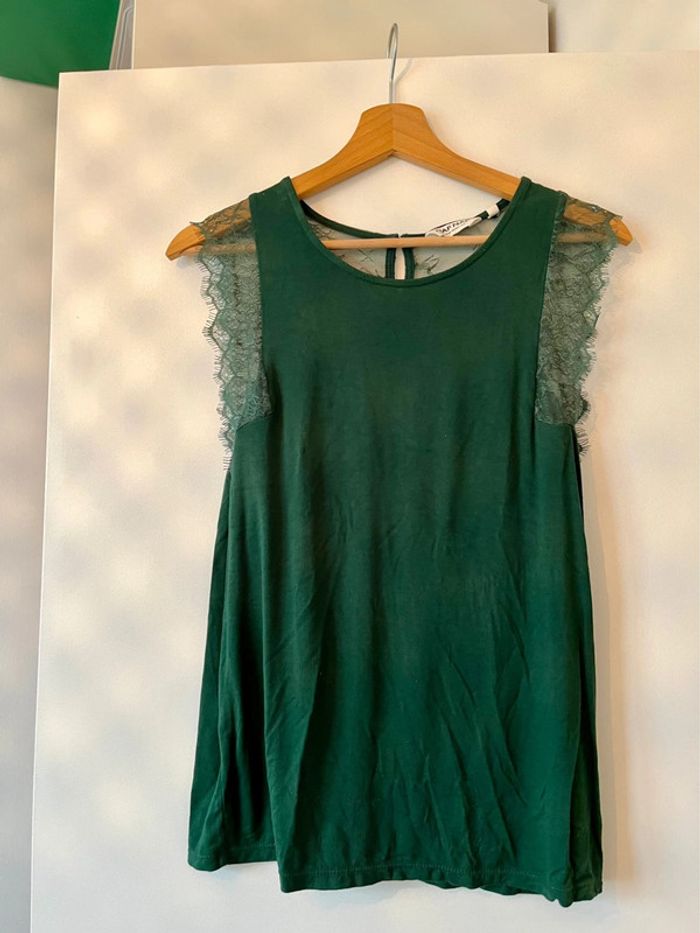 Haut vert foncé dentelle Naf Naf M