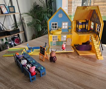 La maison de Luxe Peppa Pig + La classe de Peppa Pig