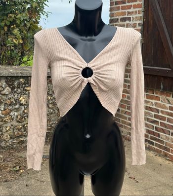 🤍 Top beige à manches longues avec anneau central – Vince Otto – Taille 40/42 (L/XL)
