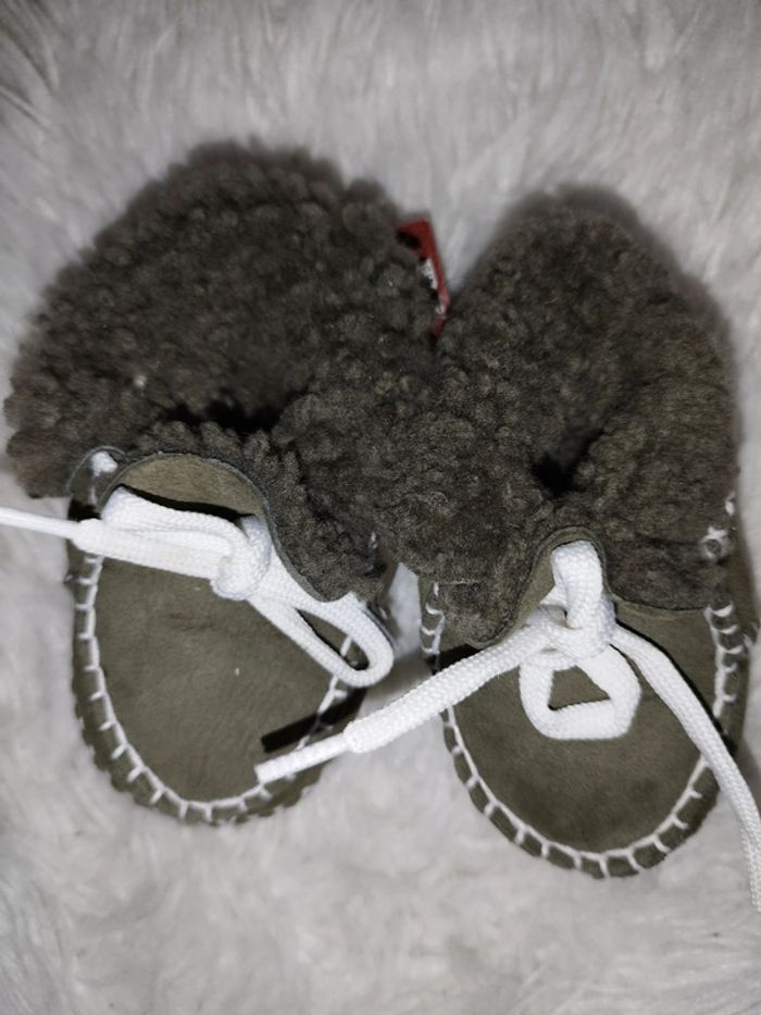 Chaussures bebe - photo numéro 3