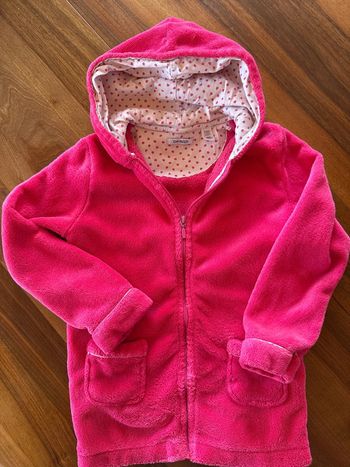 Gilet, pilou, pilou fille, huit ans, Okaïdi, zip, capuche, manches longues poche