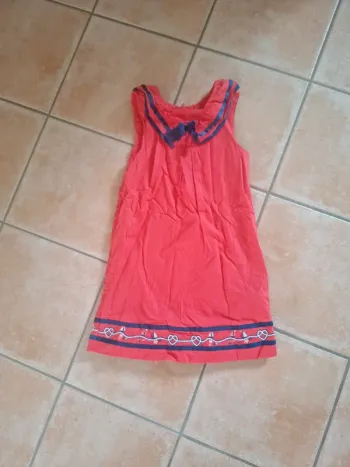 Robe rouge