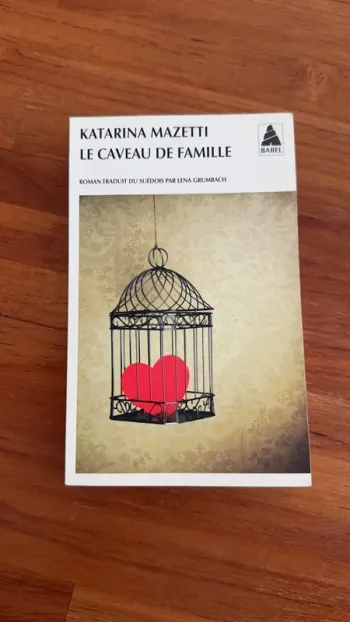 Livre le caveau de famille