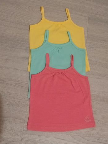 Lot débardeurs bébé fille