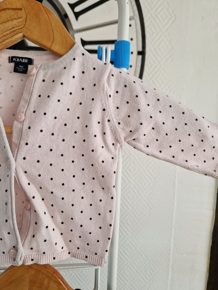 Lot 2 pulls 3 mois - photo numéro 2