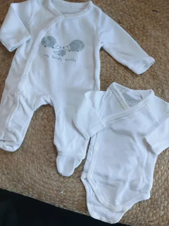Ensemble pyjama et bodie 0 mois