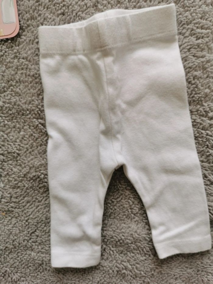 Ensemble Kiabi legging 1 mois - photo numéro 3