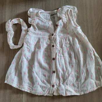 Robe avec bandeau et cache couche 12 mois