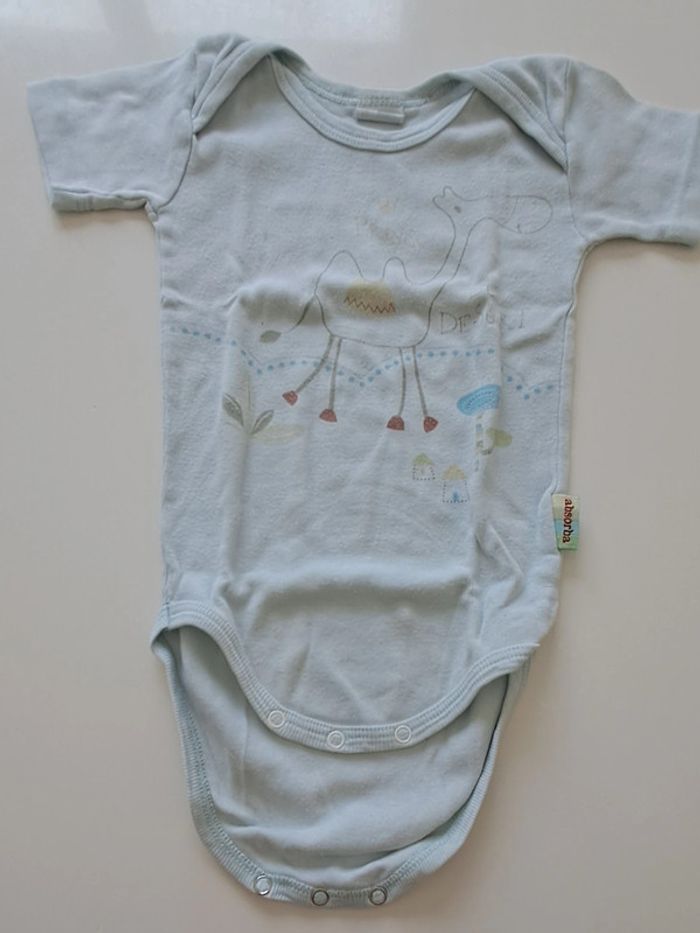 Lot de 5 bodies manches courtes 12 mois - photo numéro 6