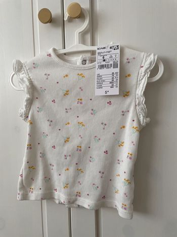 T shirt neuf 6 mois volant fleuri