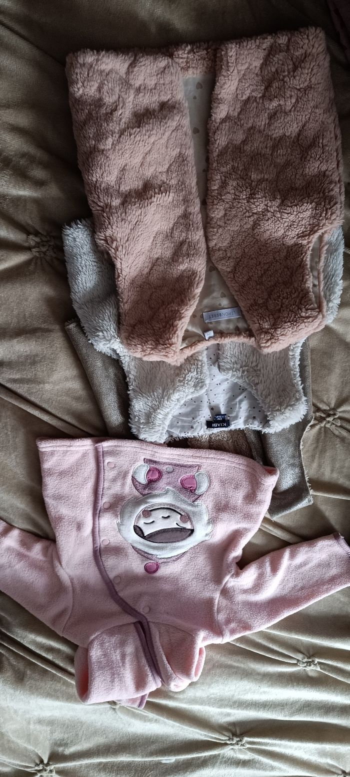 Lot bébé fille 12 mois - photo numéro 3