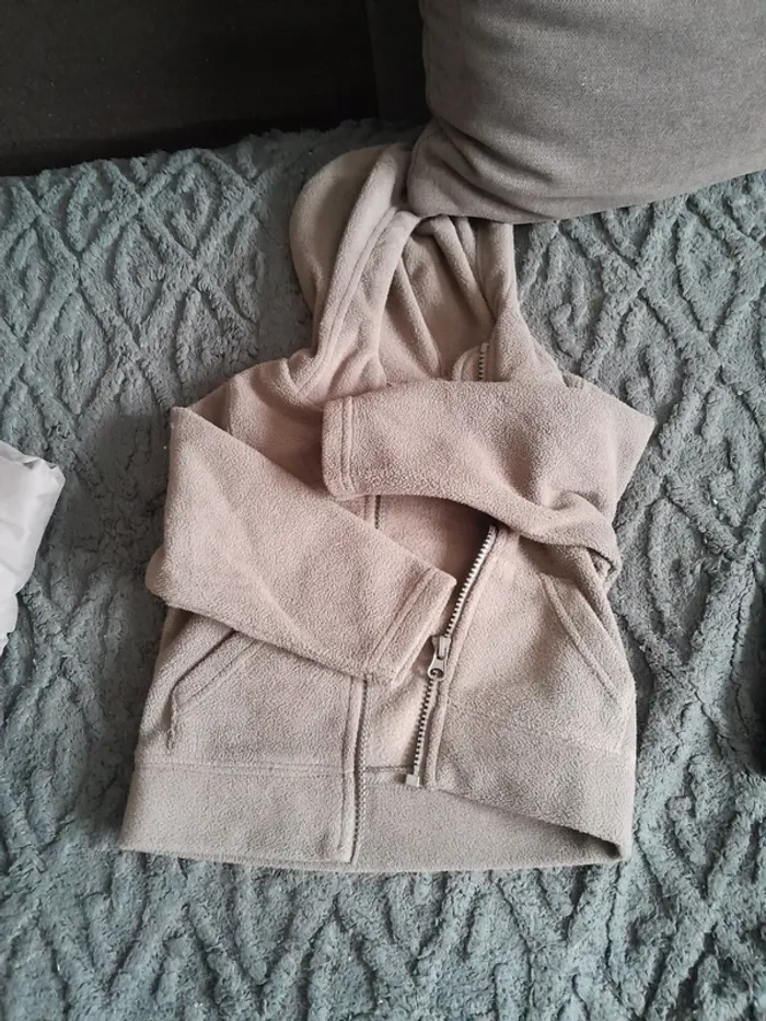 Parka et gilet 9 mois - photo numéro 2