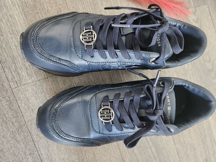 pièce unique 🔥 sneakers tommy hilfiger pointure 39 – style et élégance en édition limitée - photo numéro 10
