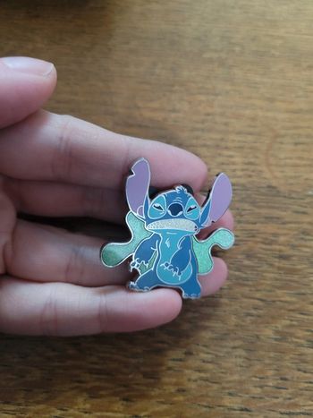 Pin's stitch piece de puzzle disney