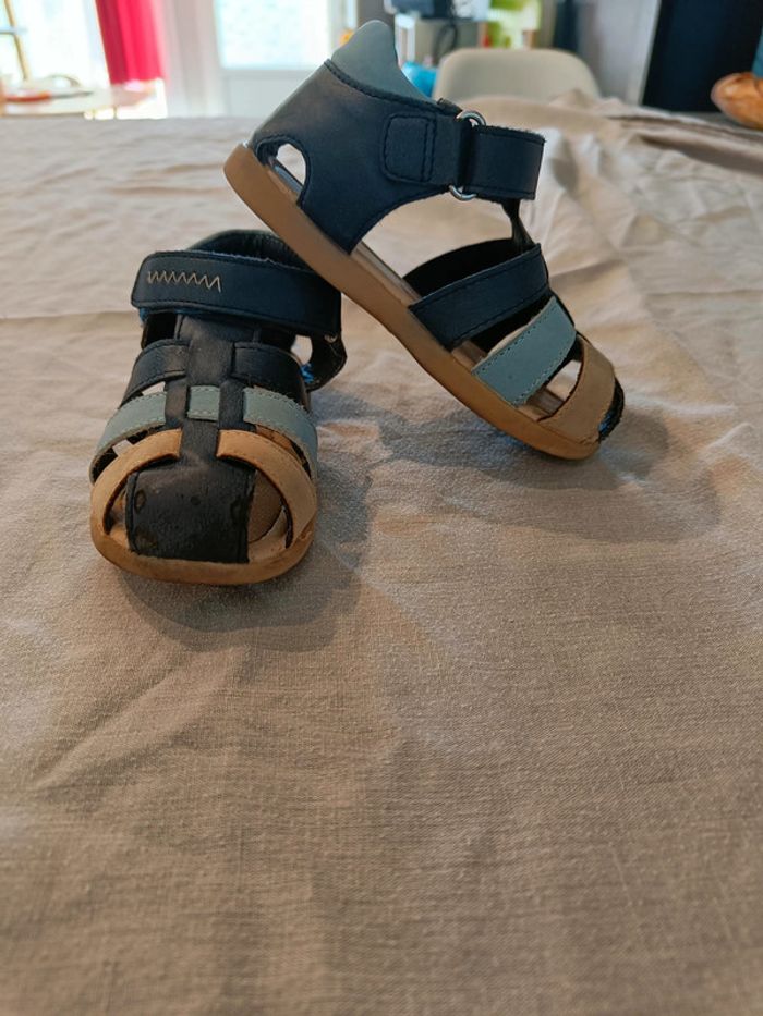 Chaussure bébé - photo numéro 4