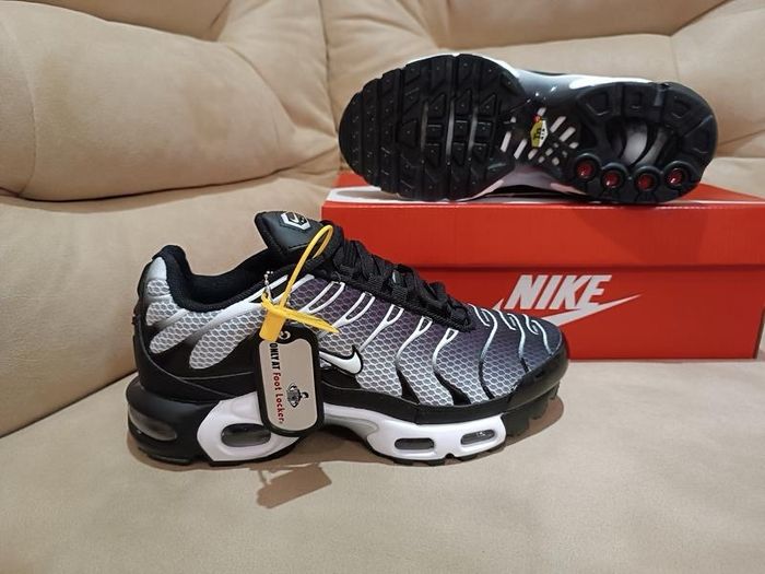 Nike tn enfants gris noir blanc 32 - photo numéro 5