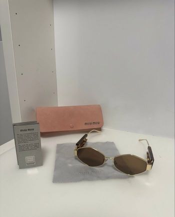 Lunettes de soleil Miu Miu pour femmes