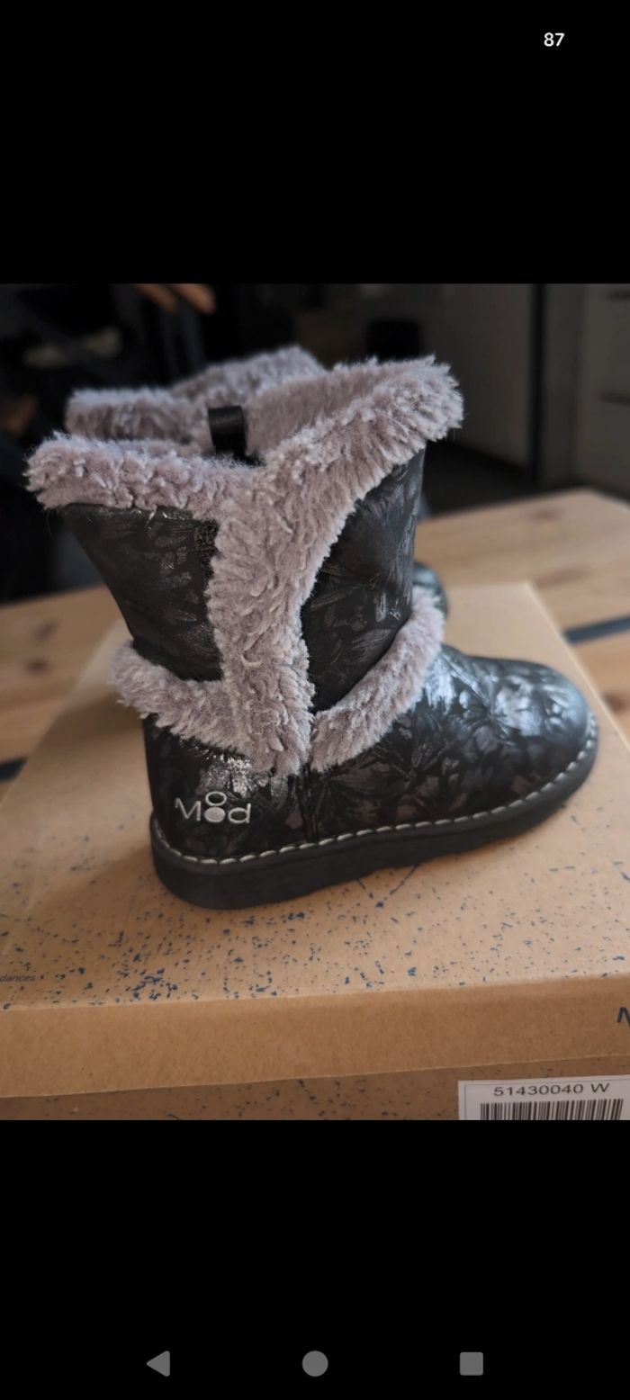 Boots fille pointure 24 - photo numéro 5