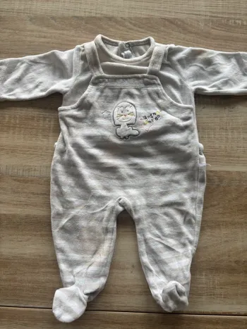 Pyjama / grenouillère 1 mois
