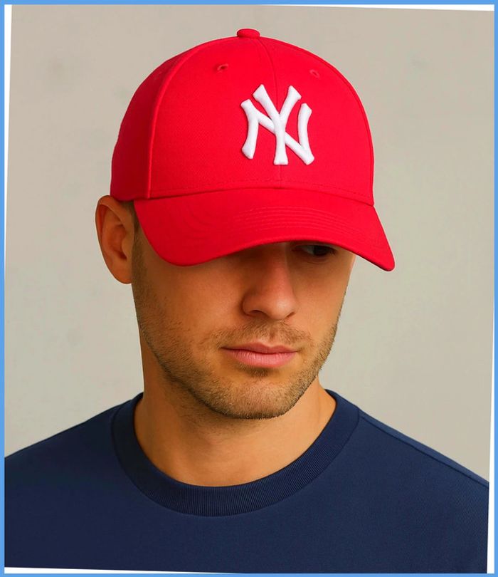 Casquette New Era Rouge avec broderie