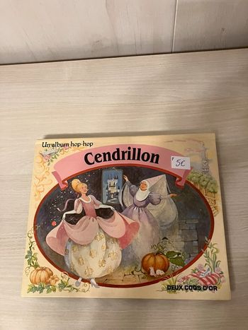 Hop hop Cendrillon – Album animé Deux Coqs d’Or – Bon état, petits défauts mineurs