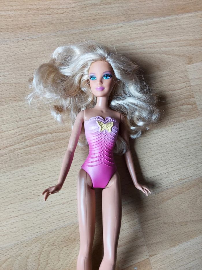 Barbie en maillot de bain - photo numéro 2