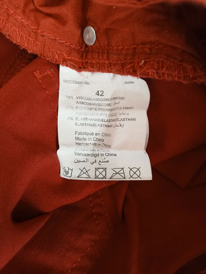 Pantalon rouge - photo numéro 5