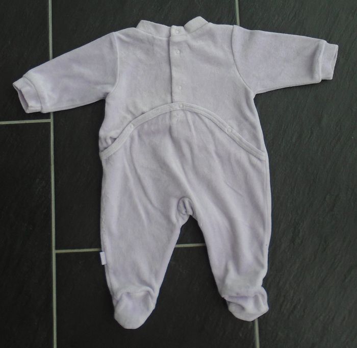 Joli pyjama en velours fille 1 mois - photo numéro 3