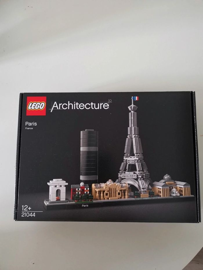 Lego Architecture Paris 21044 neuf