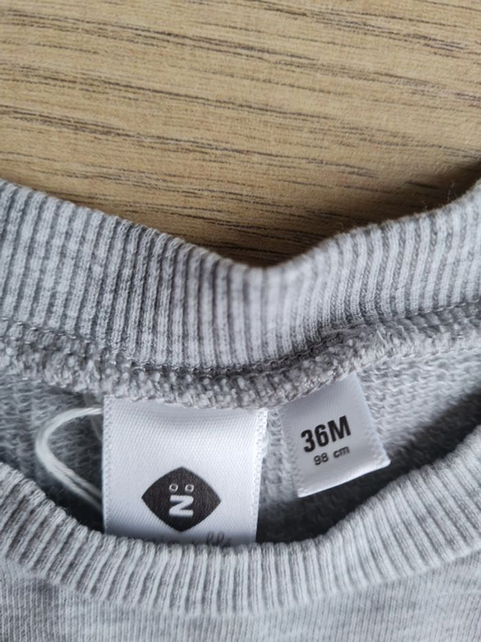 Sweat Gris - photo numéro 2