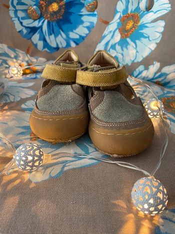 Chaussure de garçons ouvertes