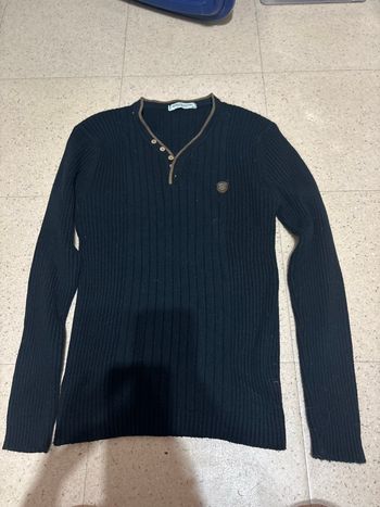 Pull noir