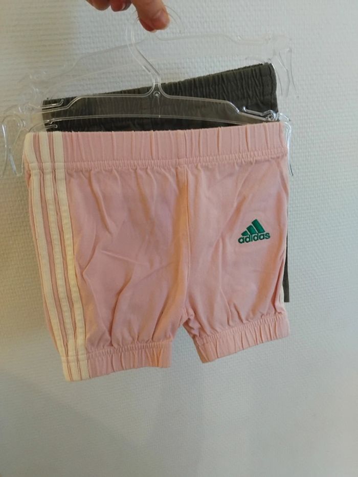 Adidas lot shorts fille 6mois - photo numéro 2