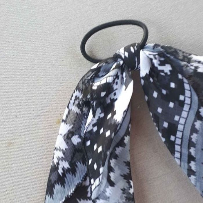 élastique avec tissu noir et blanc - photo numéro 2