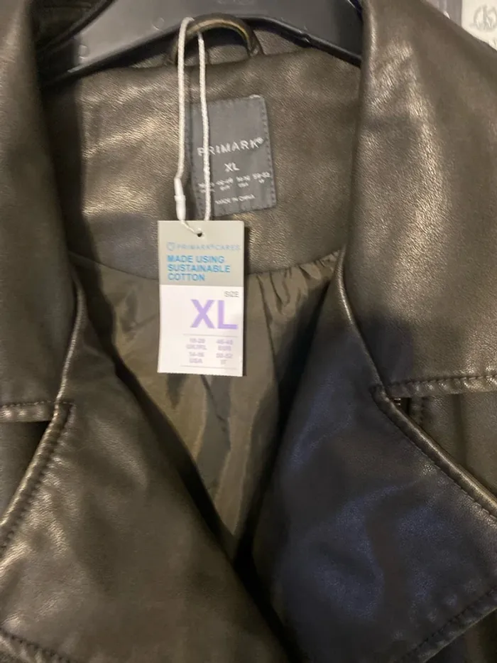superbe veste perfecto simili cuir marron Primark XL: 48 neuve - photo numéro 5