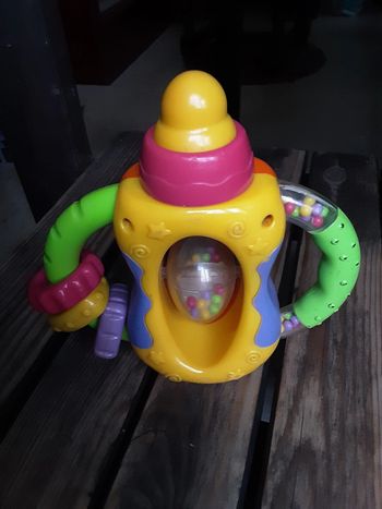 Hochet biberon / Jouet d'éveil