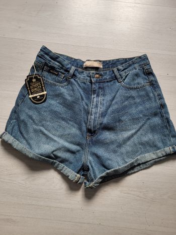 Short Rica Lewis t44