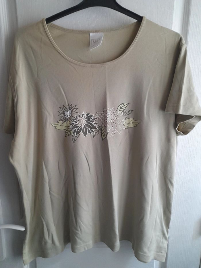 T-shirt fleurs vert clair Ms mode 52