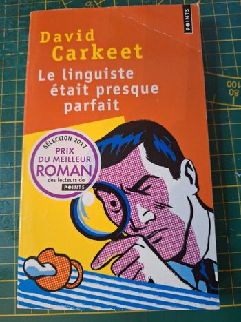 Livre "le linguiste était presque parfait" en très bon état