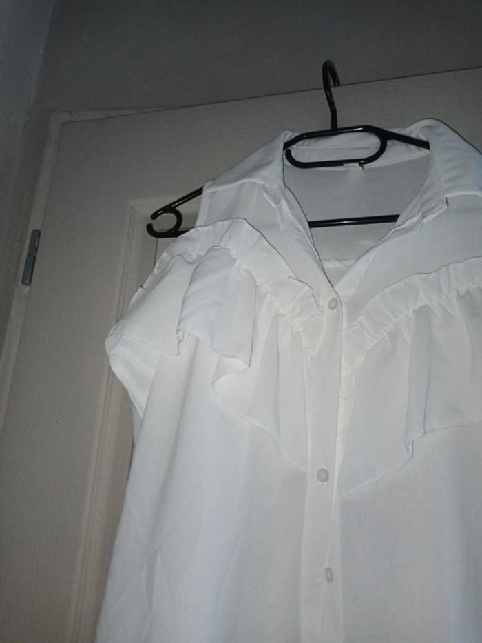 Blouse blanche - photo numéro 2