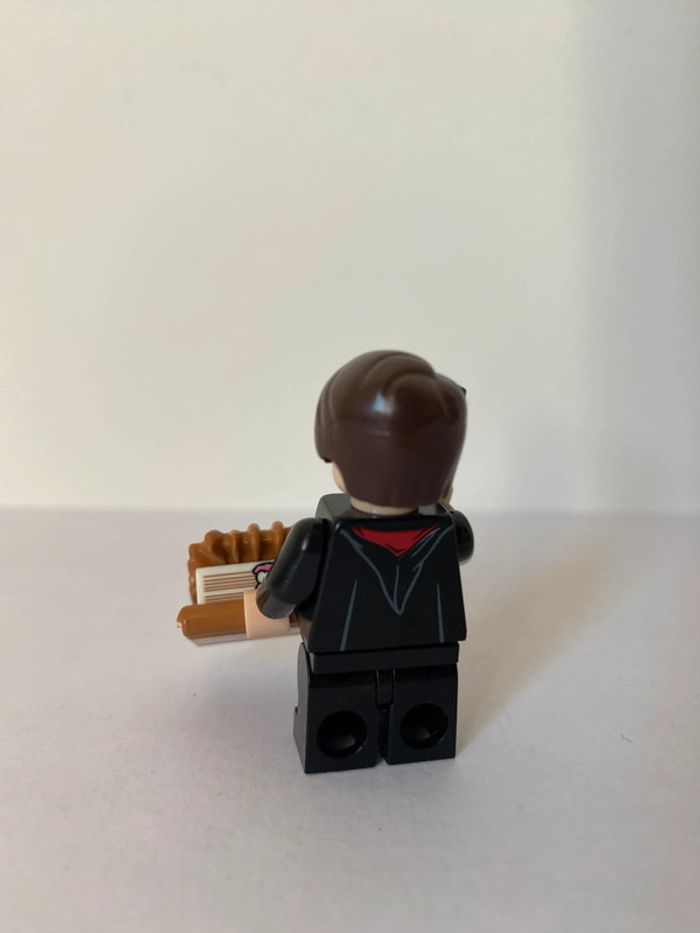Figurine type lego Neuville Londubas. Harry Potter - photo numéro 4