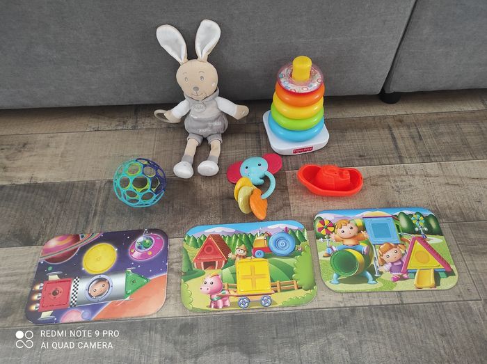 Lot jeux bébé