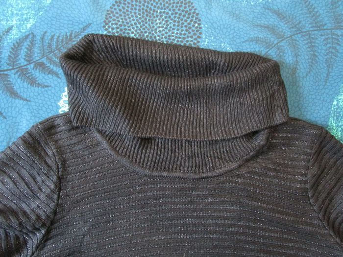 Pull Femme col roulé Clavin Klein Taille M 38 Noir (P113) - photo numéro 2