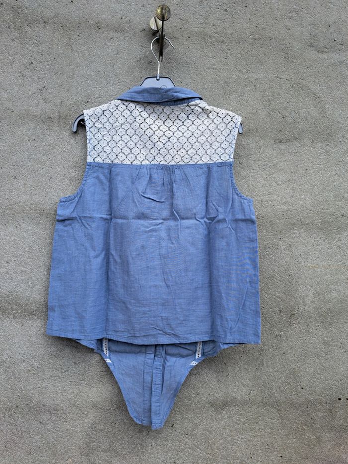 Chemise bleue avec dentelle - photo numéro 2