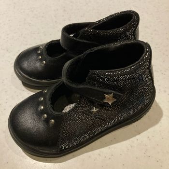 Chaussure pointure 20