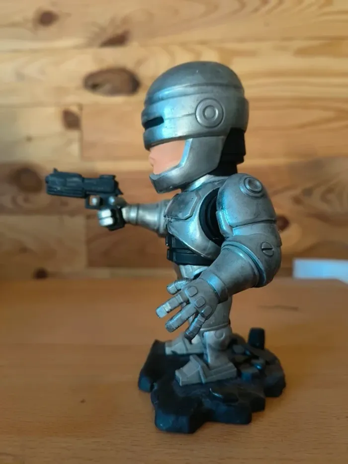 Pop robocop - photo numéro 4