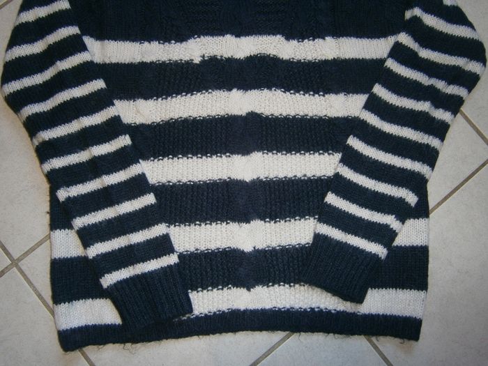 Pull ML marine rayé blanc PROMOD Taille 42 - photo numéro 3